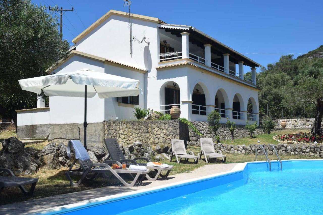 Villa Eirini by Hotelius Liapades Dış mekan fotoğraf