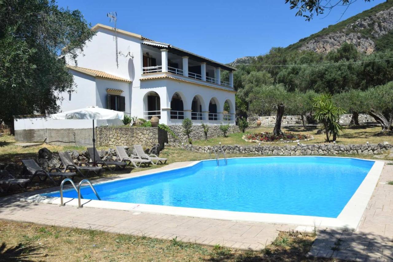 Villa Eirini by Hotelius Liapades Dış mekan fotoğraf