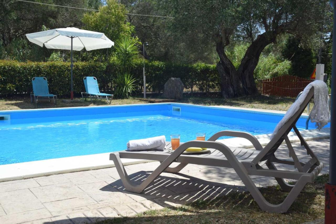 Villa Eirini by Hotelius Liapades Dış mekan fotoğraf