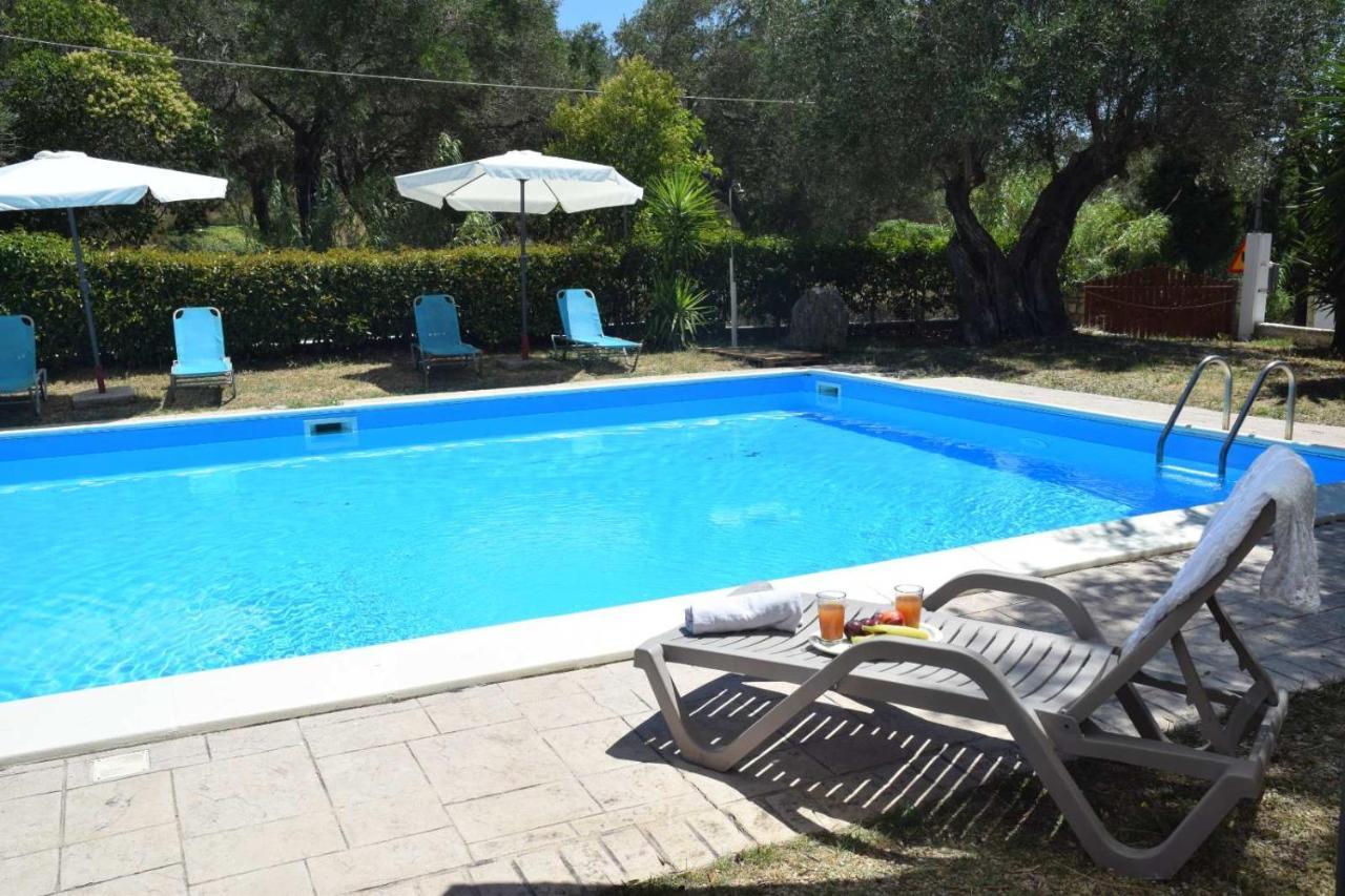 Villa Eirini by Hotelius Liapades Dış mekan fotoğraf